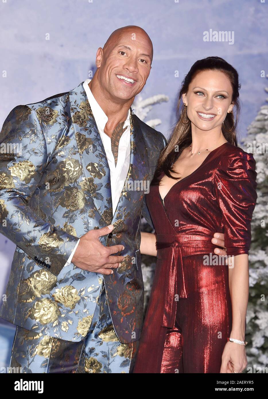 HOLLYWOOD, CA - 09 DÉCEMBRE : Dwayne Johnson (L) et Lauren Hashian assister à la première de Sony Pictures' 'Jumanji : Le prochain niveau" à l'Théâtre chinois de Grauman sur Décembre 09, 2019 à Hollywood, Californie. Banque D'Images