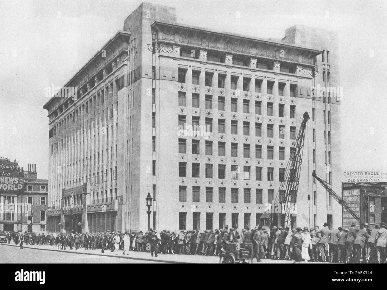 Londres. Adelaide House, un monument d'architecture de l'ancien pont de Londres 1926 Banque D'Images