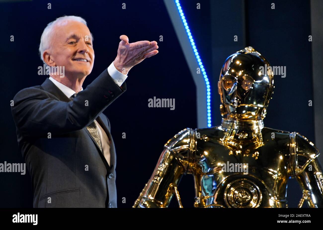 Tokyo, Japon. Dec 11, 2019. Anthony Daniels assiste au Japon premiere pour le film 'Star Wars : La montée de Skywalker' à Tokyo, Japon le mercredi, Décembre 11, 2019. Ce film sera ouverte le 20 décembre dans le monde. Avant cela, une projection spéciale aura lieu à Hokkaido, Tokyo, Aichi, Osaka et Fukuoka au Japon le 19 décembre. Credit : UPI/Alamy Live News Banque D'Images
