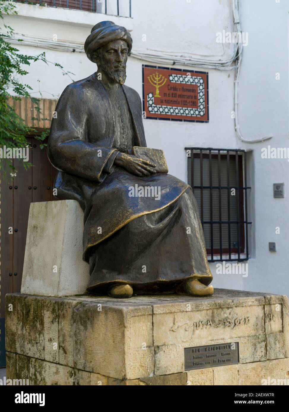 Maimonides Statue Banque D'image Et Photos - Alamy