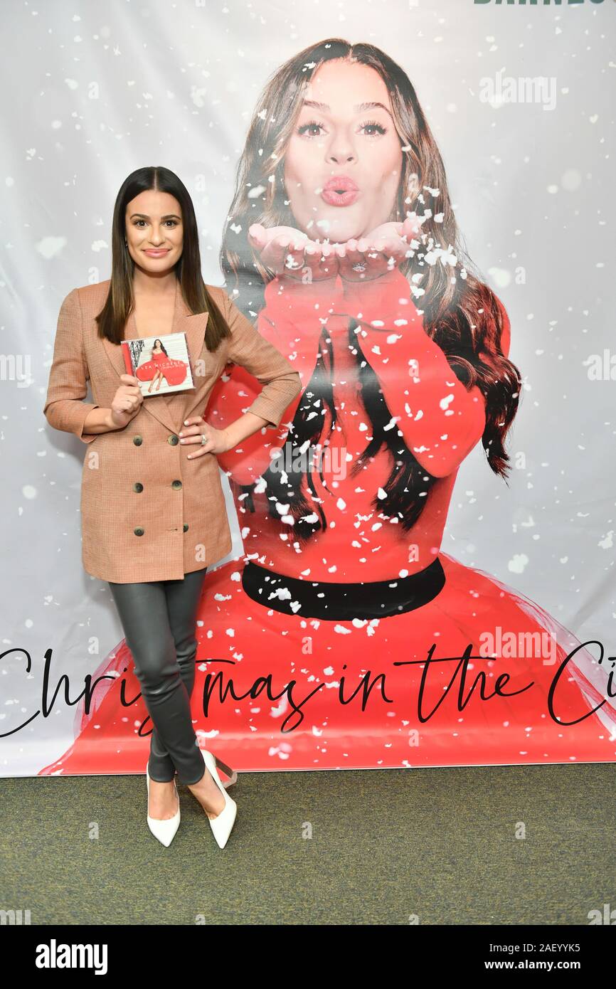 "Noël dans la ville" Lancement de l'album, Barnes et Noble, 5e Avenue, New York, USA - 05 Dec 2019 - Lea Michele Banque D'Images