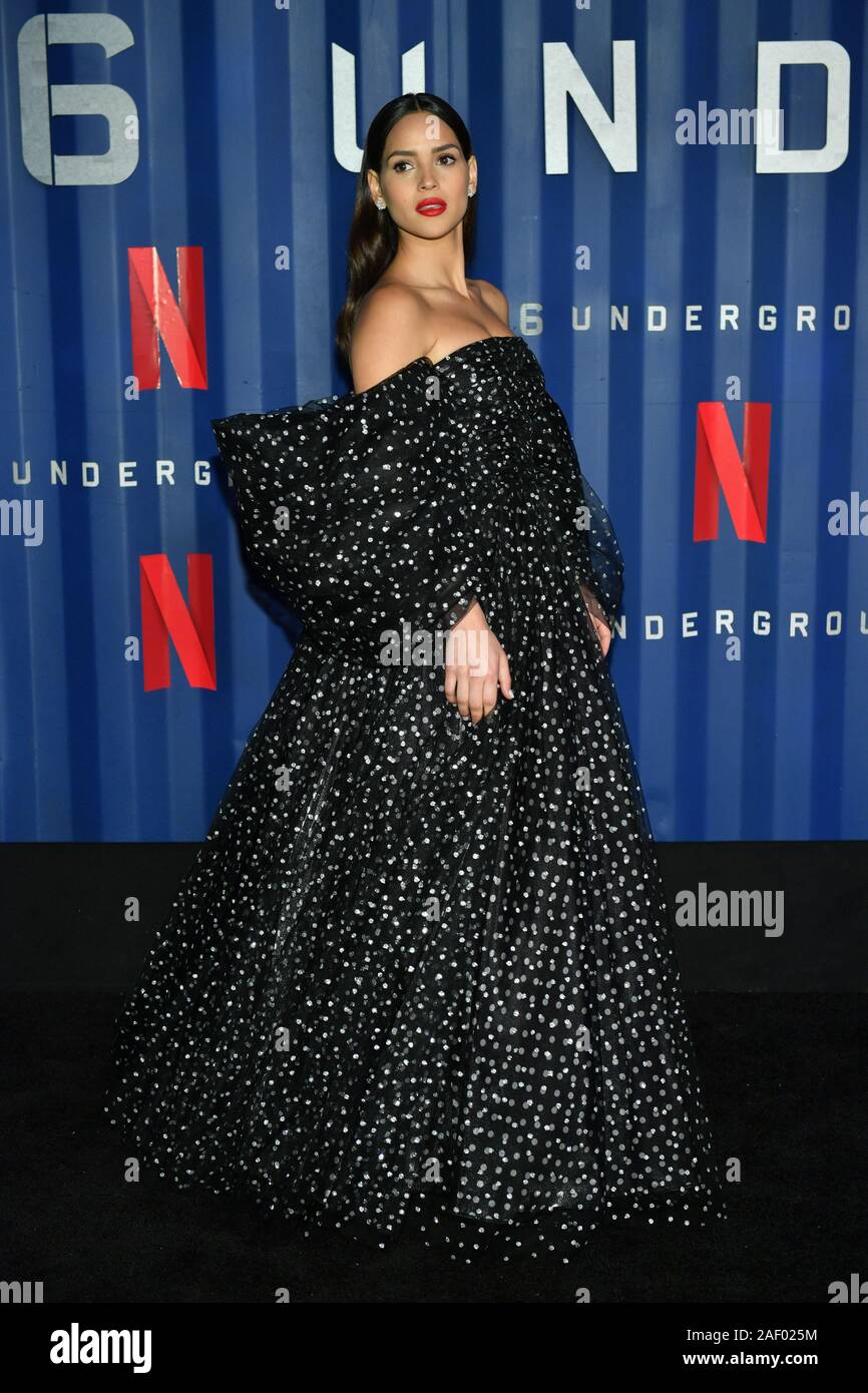 Adria Arjona assiste à la Netflix 6 'Underground' New York Premiere à l'abri le 10 décembre 2019 dans la ville de New York. Banque D'Images