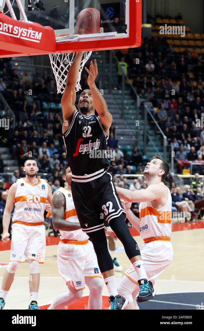 Bologne, Italie. Dec 11, 2019. vince hunter (virtus bologne segafredo Segafredo Virtus Bologne)pendant vs Promitheas Patras, le basket-ball Championnat EuroCup à Bologne, Italie, 11 décembre 2019 - LPS/Michele Nucci Crédit : Michele Nucci/fil LPS/ZUMA/Alamy Live News Banque D'Images