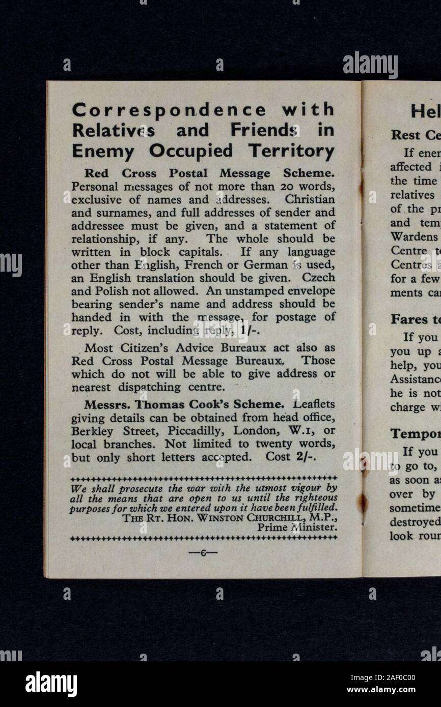 Correspondance avec des parents conseils "que Faire dans n'importe quelle urgence de temps de guerre" livret, réplique de souvenirs de la seconde Guerre mondiale concernant la vie au Royaume-Uni.. Banque D'Images