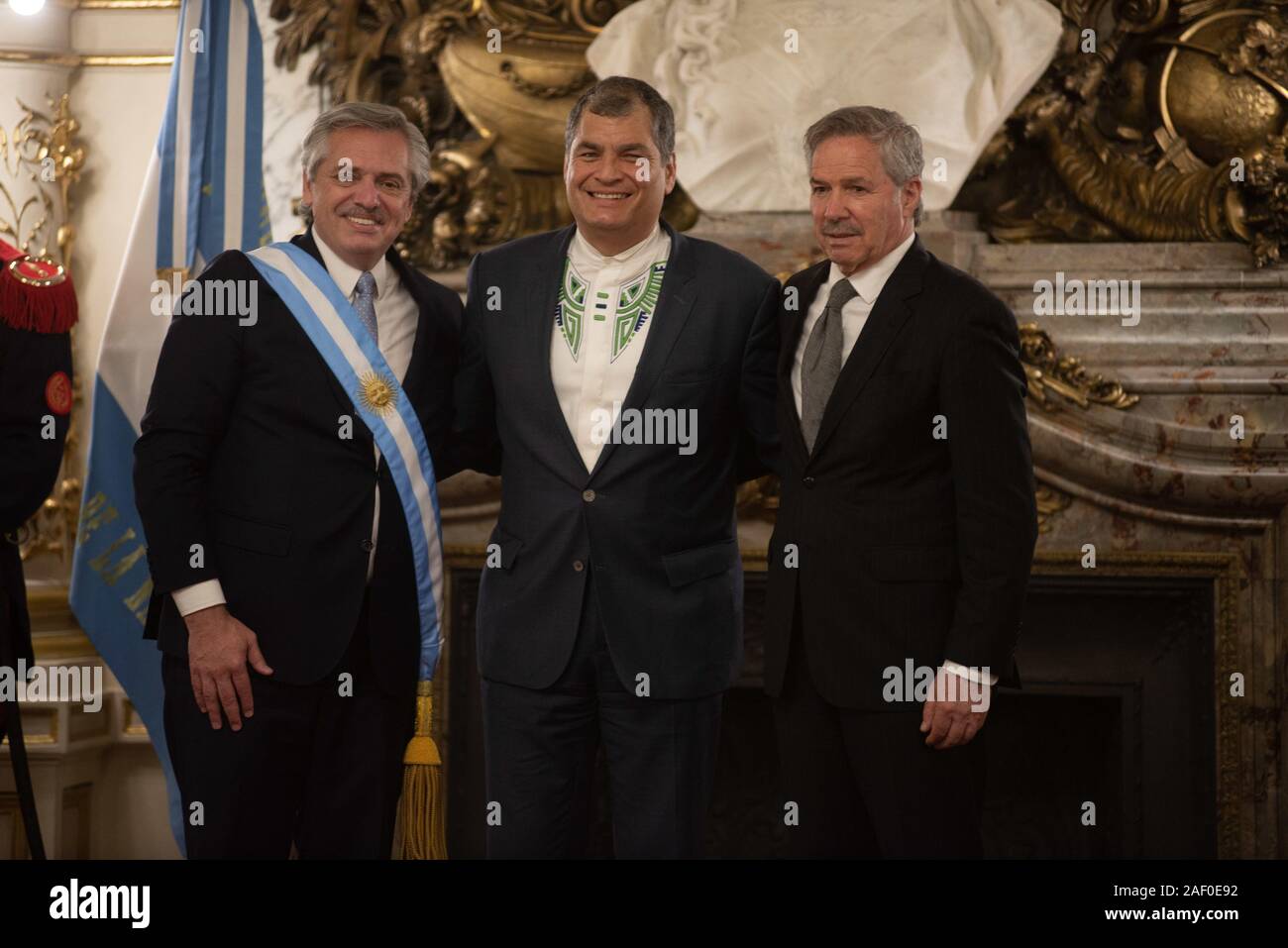 Buenos Aires, Argentine. Dec 11, 2019. Le Président de l'argentine, Alberto Fernandez, au centre-ville ancien accueille le président équatorien Rafael Correa au palais présidentiel à Buenos Aires, Argentine, le mardi 10 décembre 2019. Crédit : Mario De Fina/FotoArena/Alamy Live News Banque D'Images