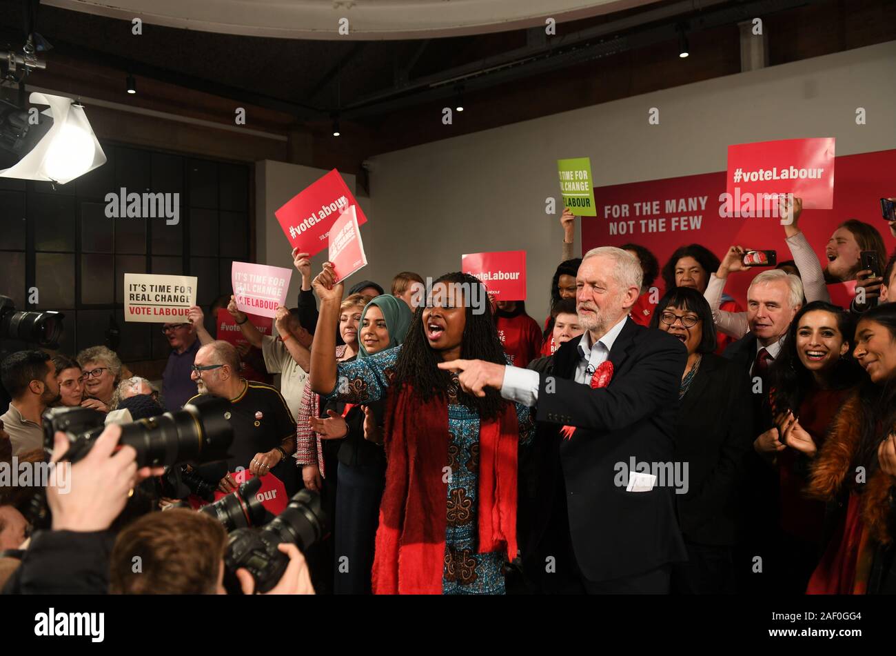 Leader du travail à Jeremy Corbyn un rassemblement à Hoxton docks à Londres, tandis que sur la campagne électorale générale trail. Banque D'Images