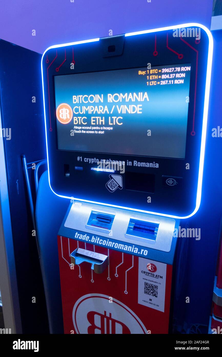 Sibiu, Roumanie - 07 novembre 2019 : UN DISTRIBUTEUR AUTOMATIQUE DE Bitcoin installés dans un hôtel à Sibiu, Roumanie. Banque D'Images