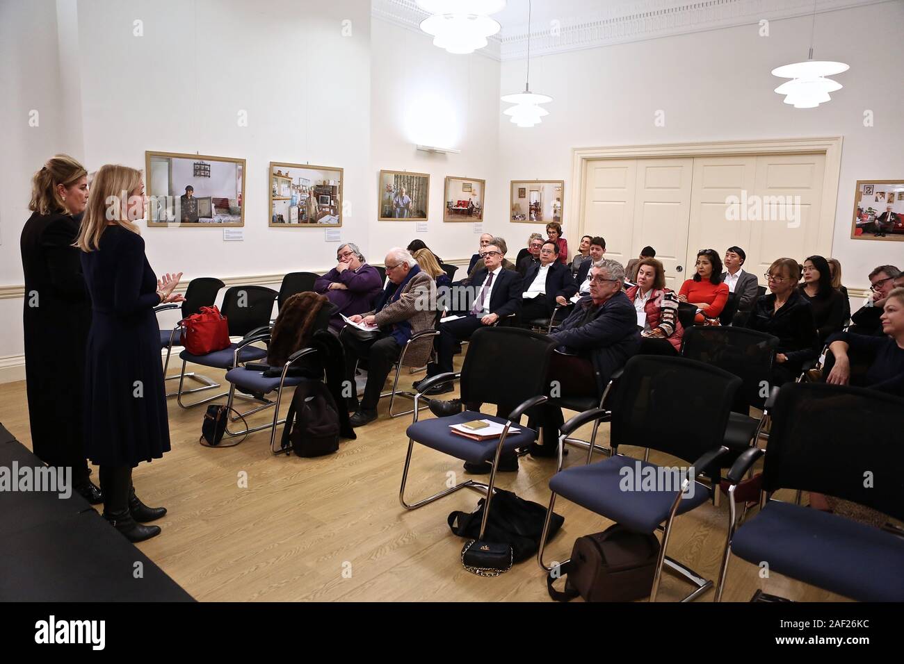 FPA Fête de Noël et de l'AGA .l'Association de la presse étrangère a tenu sa fête de Noël au Maroc pour une célébration des membres et où le nouveau Comité les candidats ont été élus . Banque D'Images