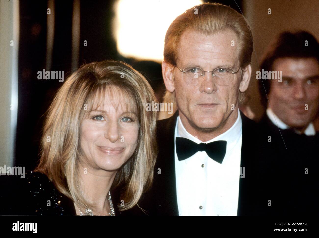 Barbra Streisand et Nick Nolte rencontrez SAR la Princesse Diana lors de la première du film européen du prince des marées, Londres, Angleterre 1991. Banque D'Images