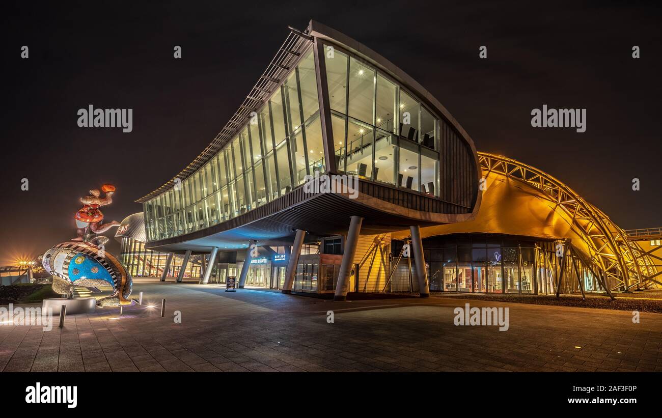 Stage Theatre an der Elbe Banque D'Images