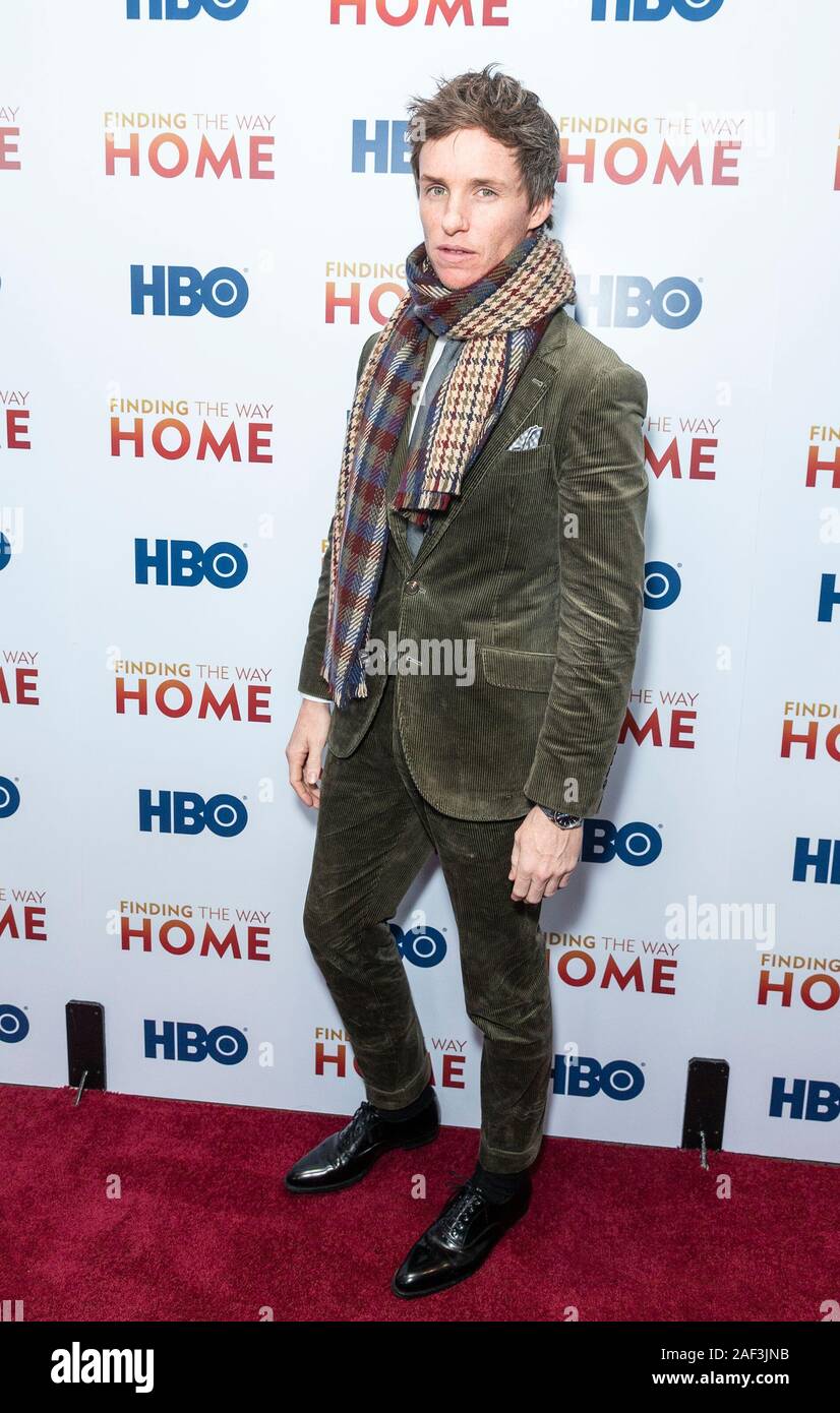 New York, États-Unis. Dec 11, 2019. Taylor Lautner assiste à New York première de trouver le chemin de la maison au bureau de HBO (photo de Lev Radin/Pacific Press) Credit : Pacific Press Agency/Alamy Live News Banque D'Images