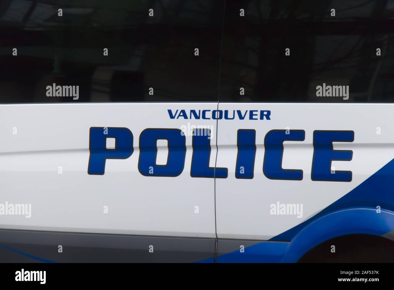 Vancouver, Canada - 1 décembre 2019 : voiture de police 'Vancouver Police' sur la rue West Georgia Banque D'Images