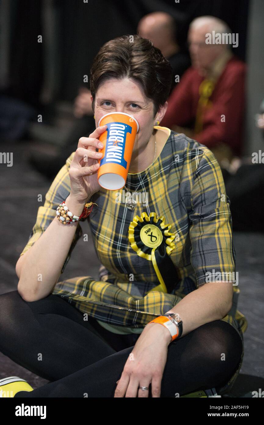 Glasgow, Royaume-Uni. 13 Décembre, 2019. Sur la photo : Alison Thewliss MP - Parti national écossais (SNP). Député de Glasgow Central. Des scènes du décompte des voix à la Scottish Exhibition and Conference Centre (SECC). Les mâts ont maintenant fermé à 22h et le décompte des voix est en cours pour l'élection générale britannique de 2019. C'est la première fois en près de 100 ans qu'une élection générale a eu lieu en décembre. Crédit : Colin Fisher/Alamy Live News Banque D'Images