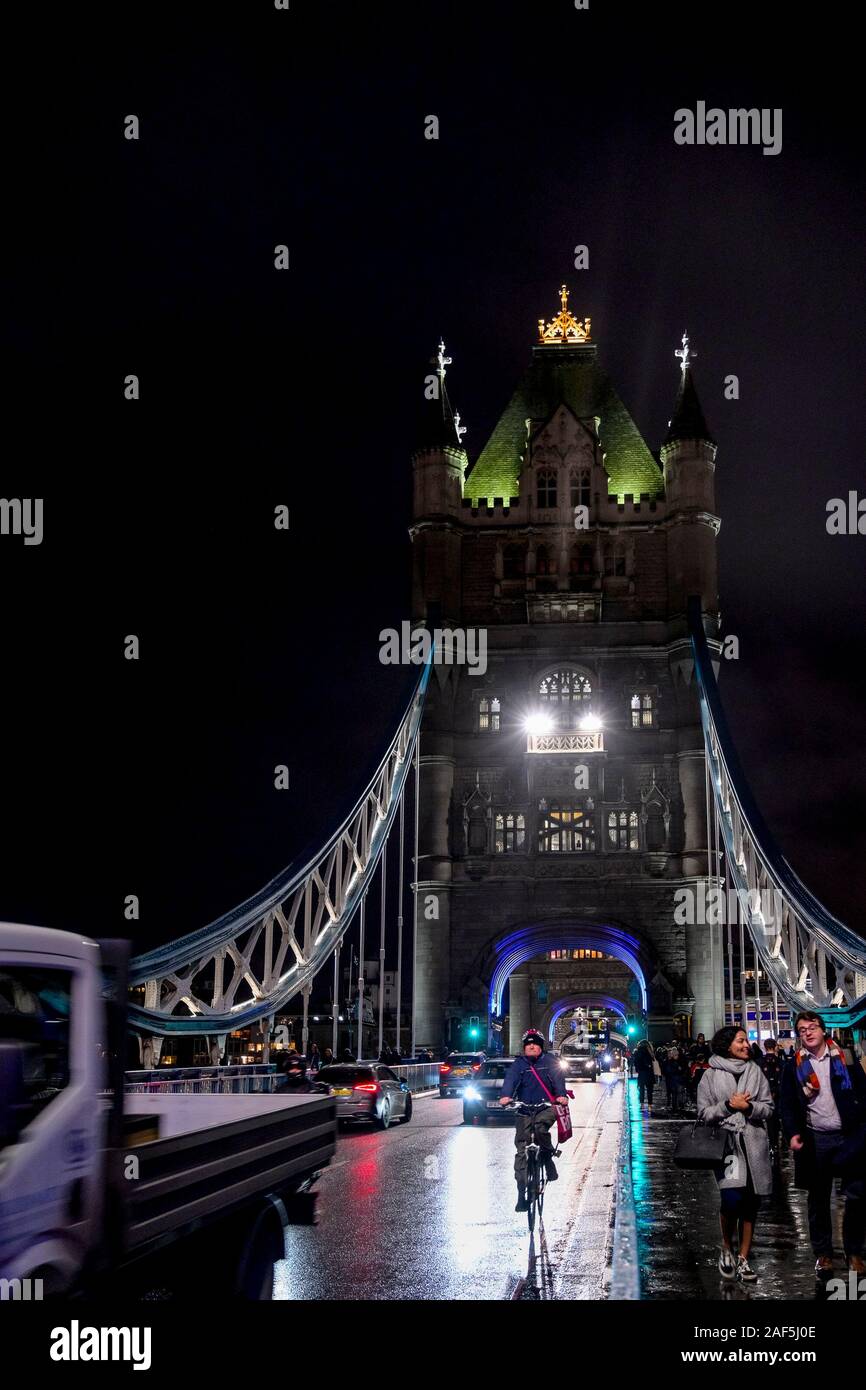 Tower Bridge, nuit, London, England, UK Banque D'Images