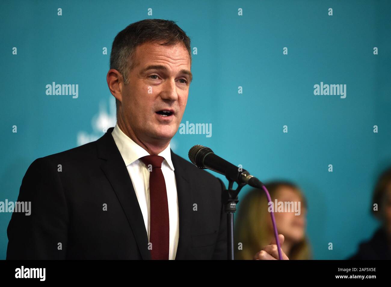 Brighton UK 13e 2019 - Peter Kyle du travail remporte le Hove siège de circonscription lors de l'élection générale se tiendra compte dans le Brighton Centre ce soir Crédit : Simon Dack / Alamy Live News Banque D'Images