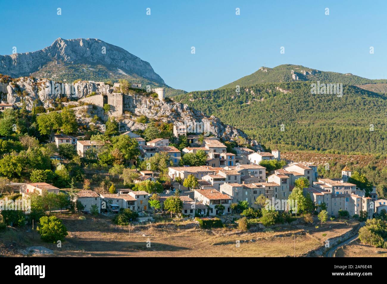 Le village historique de Trigance à proximité des Gorges du Verdon, Var (83), Région Provence-Alpes-Côte d'Azur, France Banque D'Images