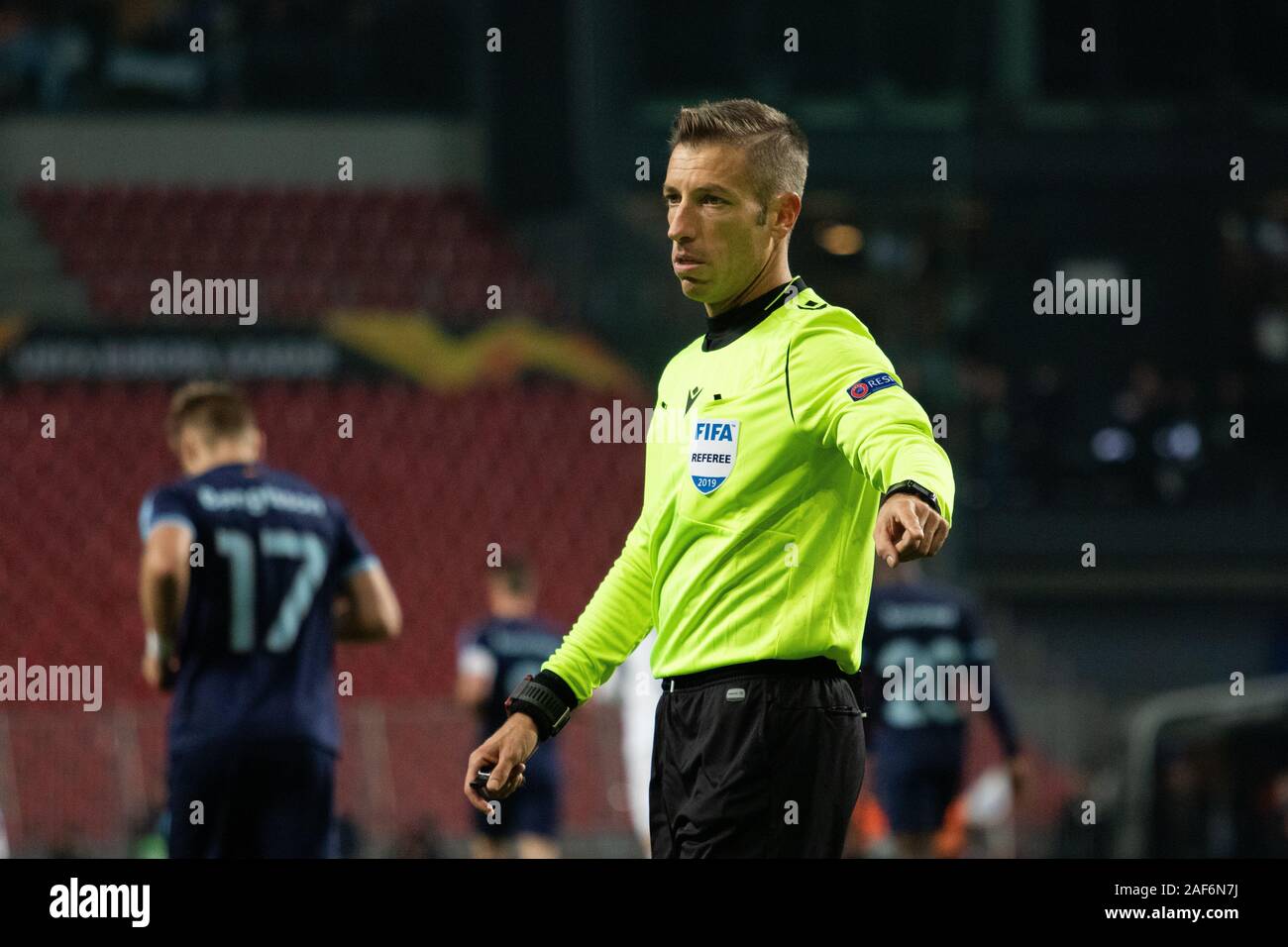 Copenhague, Danemark. Dec 12, 2019. Arbitre Davide Massa vu au cours de l'UEFA Europa League entre le FC Copenhague et Malmö FF à Telia Parken de Copenhague. (Photo crédit : Gonzales Photo/Alamy Live News Banque D'Images