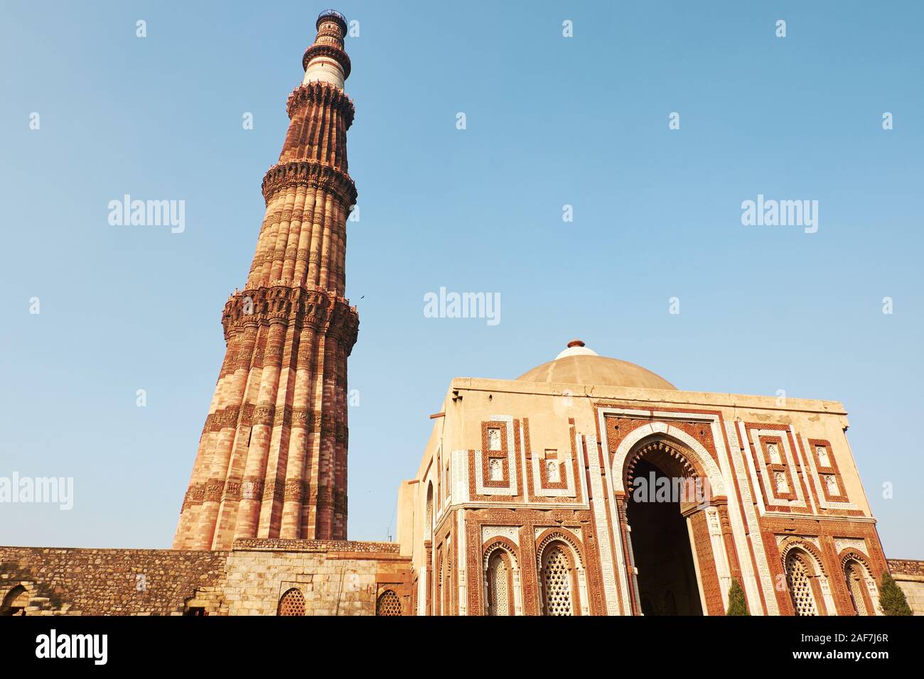 Qutub Minar - talles minaret dans le monde. Delhi, Inde, 03.12.2019 Banque D'Images