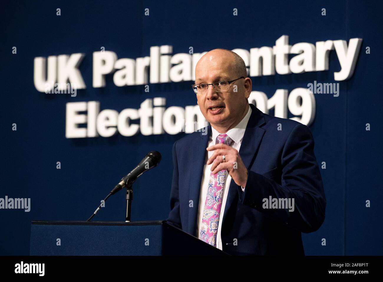 Michael Savage qui représentait le SDLP dans le sud concession donnant discours à l'exposition Titanic Belfast, centre, pour l'élection générale de 2019. PA Photo. Date de publication : Vendredi 13 Décembre, 2019. Voir l'histoire des élections. LA POLITIQUE PA Crédit photo doit se lire : Liam McBurney/PA Wire Banque D'Images