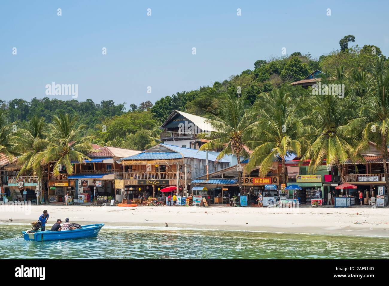 Une plage sur l'île de Koh Rong, Sihanoukville, Cambodge Banque D'Images