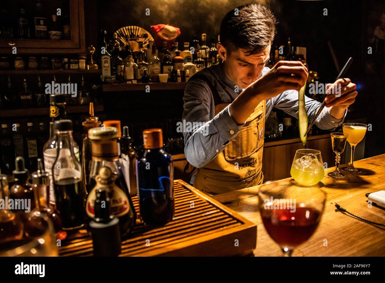 Poltory Komnaty, un artisanat bar cocktail à Saint-Pétersbourg, Russie Banque D'Images