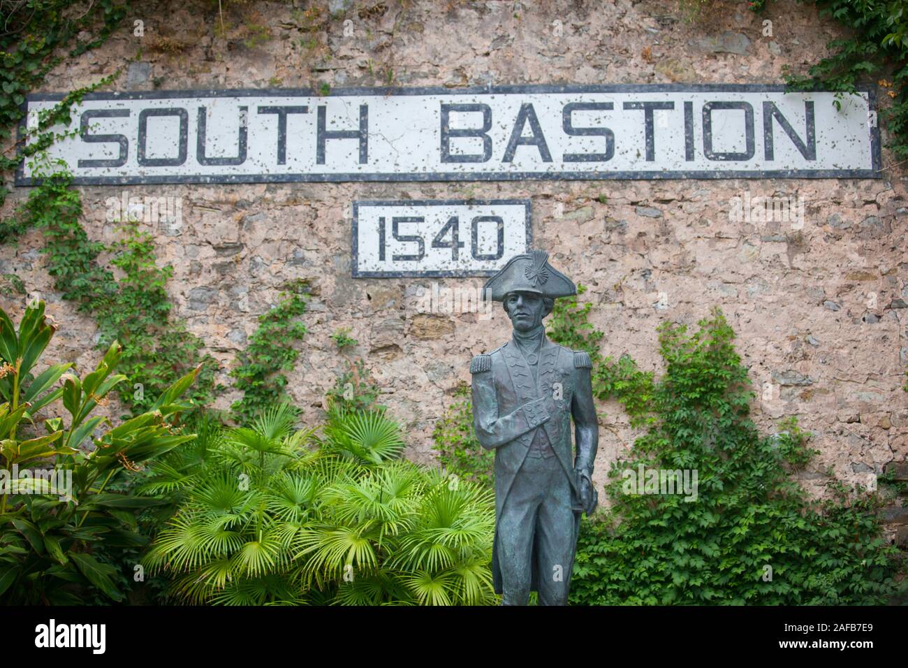 Gibraltar, Royaume-Uni - 27 juillet 2019 : Life-size, statue de bronze par le sculpteur John Lord Nelson Doubleday. Bastion du sud, Gibraltar, Royaume-Uni Banque D'Images