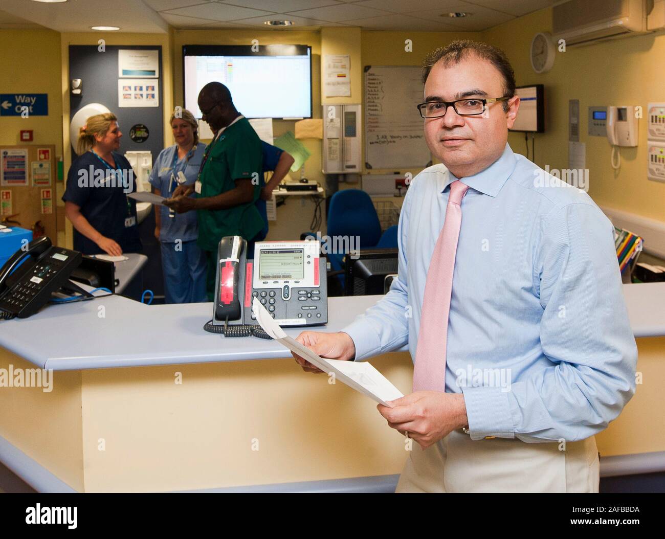 Docteur Hisham Abdel Rahman, le directeur médical de l'hôpital Hinchingbrooke privé du NHS dans le Cambridgeshire en 2012. Banque D'Images