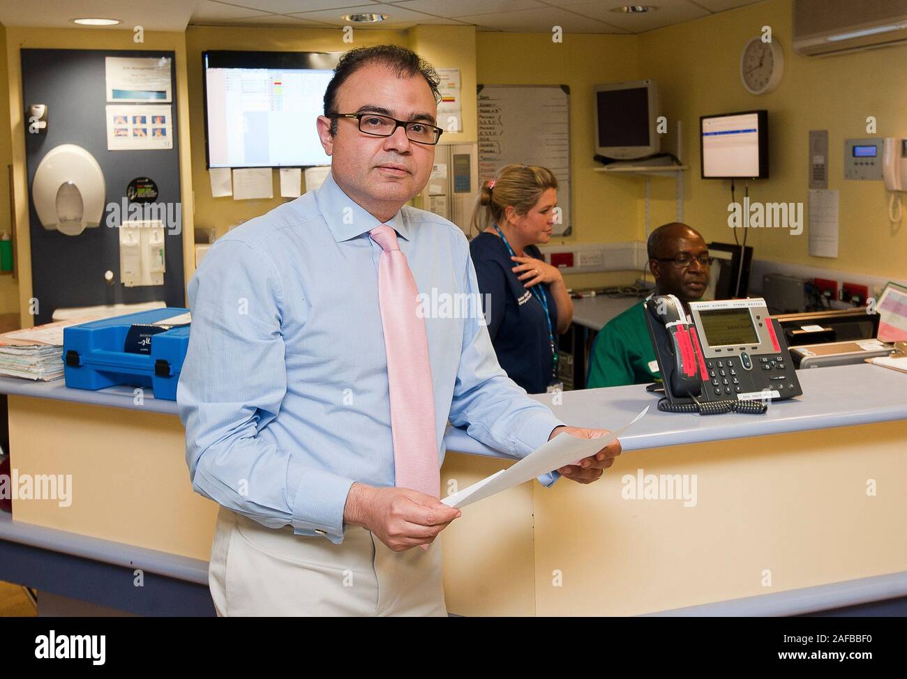 Docteur Hisham Abdel Rahman, le directeur médical de l'hôpital Hinchingbrooke privé du NHS dans le Cambridgeshire en 2012. Banque D'Images