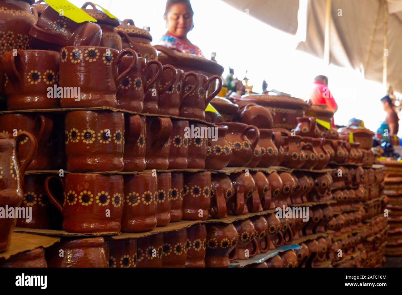 Le Sinaloa, Mexique - 12 décembre 2019 : Vente d'artisanat mexicain au marché local Banque D'Images