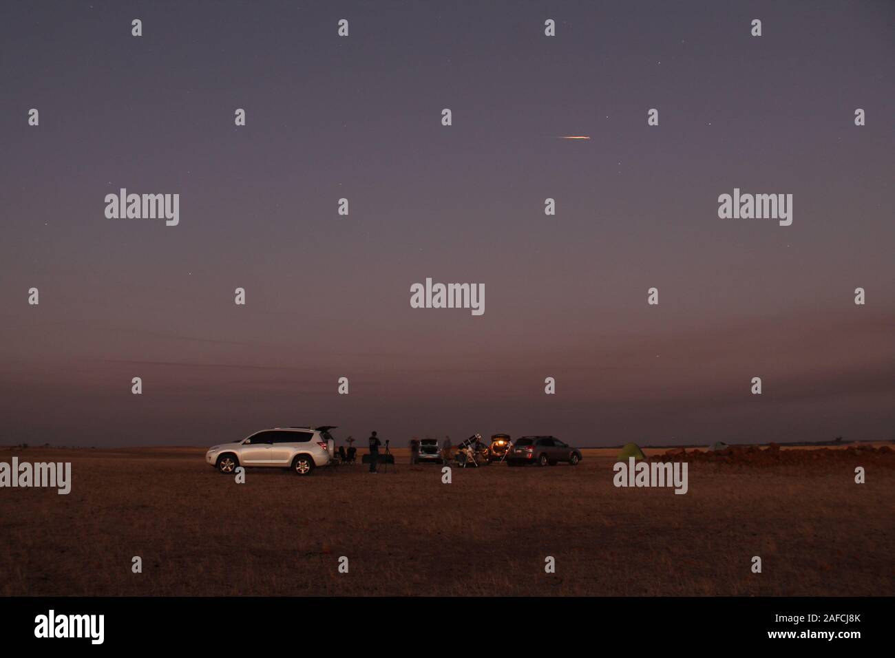 Camping À La Vue Des Étoiles Banque D'Images