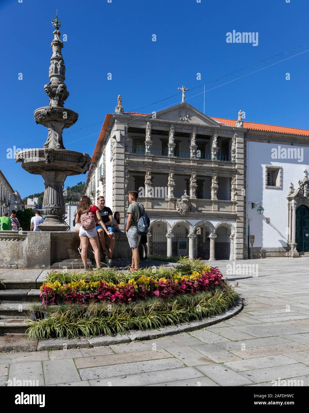 Viana do Castelo, Praca da Republica et Santuaro de Santa Luzia Banque D'Images