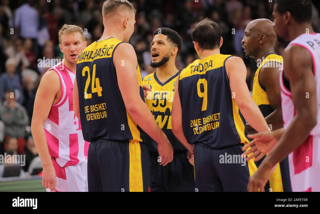 Bonn, Allemagne, 15.12.2019, Telekom Dome, basket-ball, MagentaSport BBL Cup, Telekom Baskets Bonn vs EWE Baskets Oldenbrug : Tyler Larson (Oldenburg) Credit : Juergen Schwarz/Alamy Live News Banque D'Images