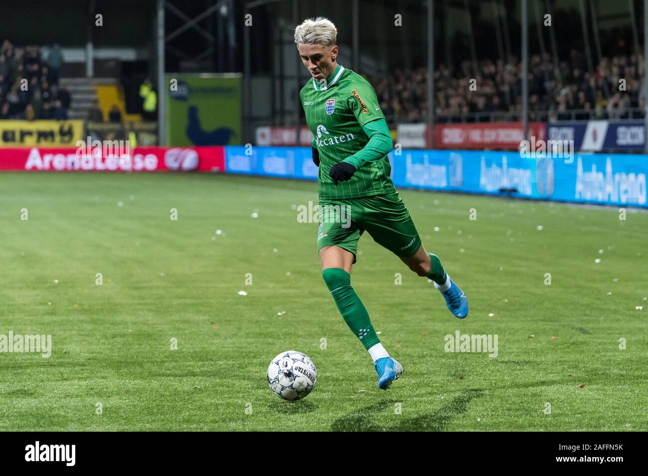 14-12-2019 : : VVV Venlo * v PEC Zwolle : Venlo Eredivisie Football 2019-2020 L-R Dennis Johnsen de pec zwolle Banque D'Images