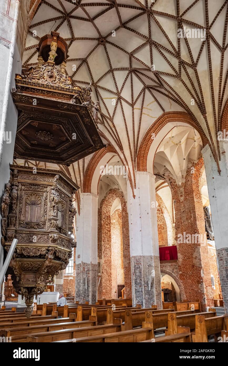 Intérieur de l'église Sainte Catherine à Gdansk Banque D'Images