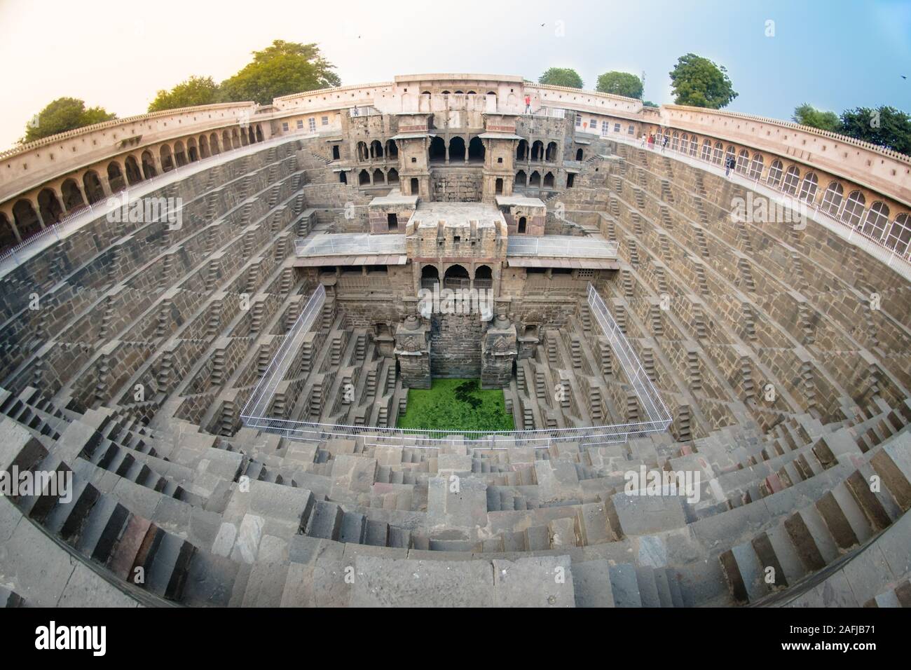 Chand Baori Stepwell à Abhaneri, Inde Banque D'Images