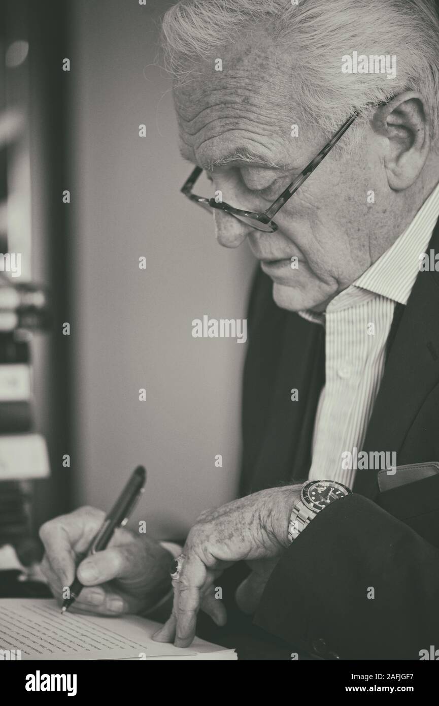 Philippe Labro, journaliste et auteur. Paris, mars 2016. Banque D'Images