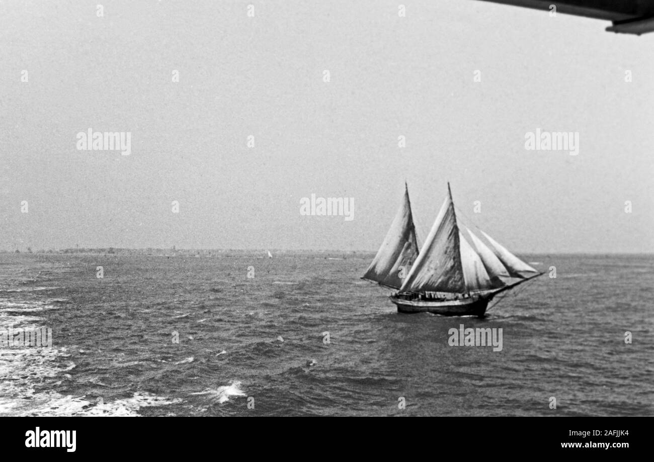 Arabisches Fischerboot bei Port Said suis Suezkanal, 1955. Bateau de pêche arabe près de Port Saïd à Suez Canal, 1955. Banque D'Images