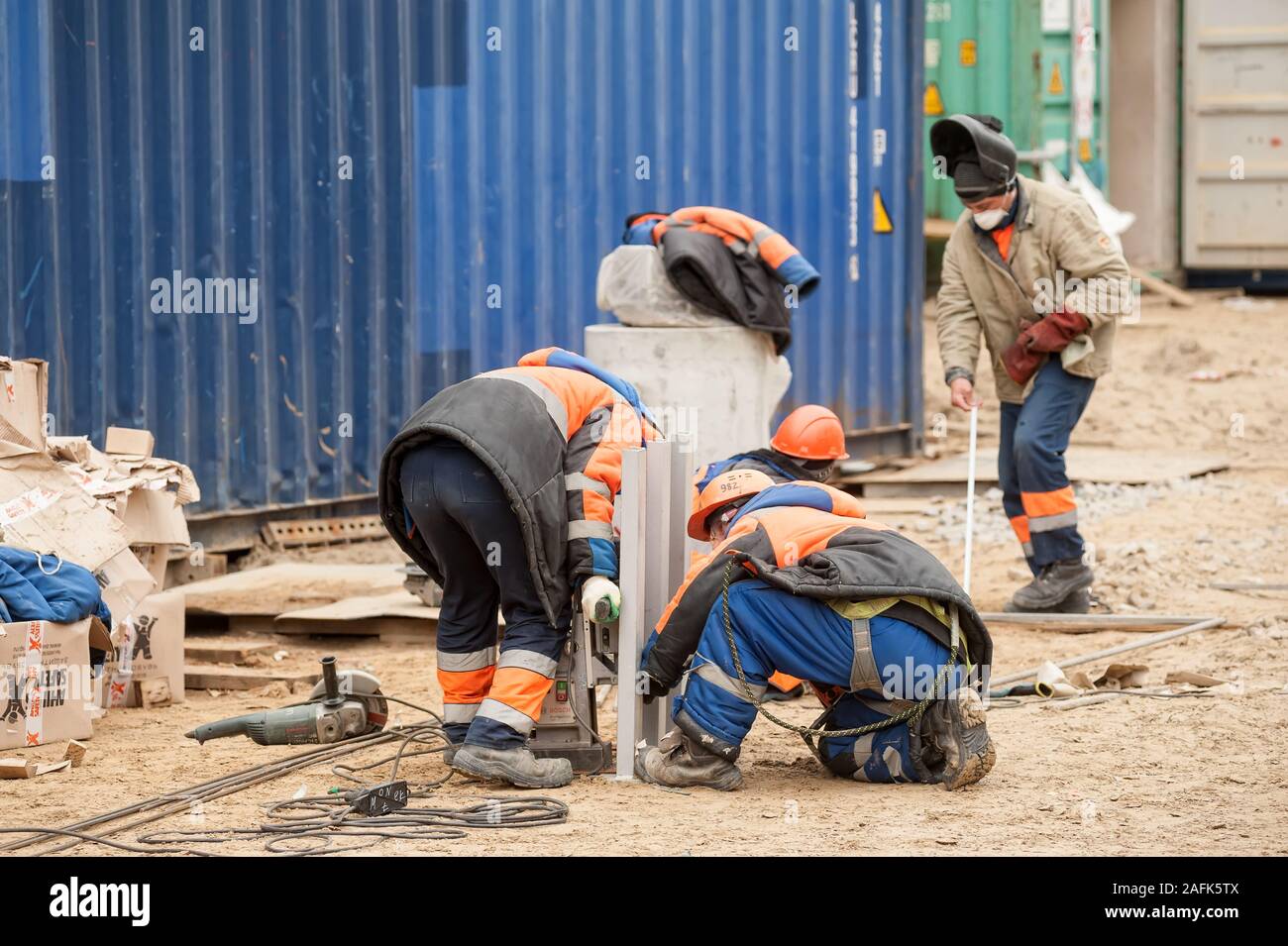 Les travailleurs sur le site de construction de l'usine à gaz Banque D'Images