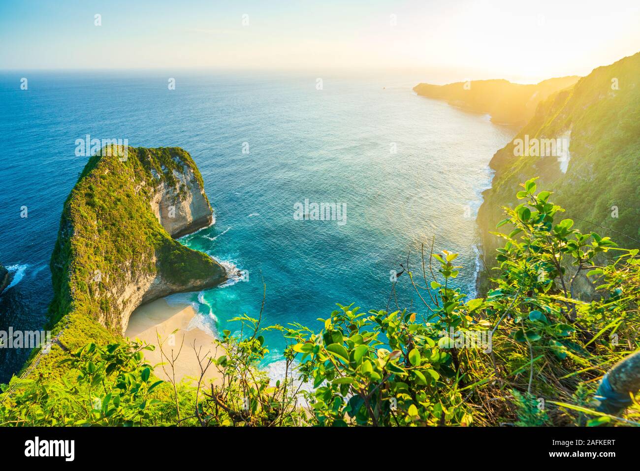 Manta Bay ou Kelingking Beach sur Nusa Penida Island, Bali, Indonésie Banque D'Images