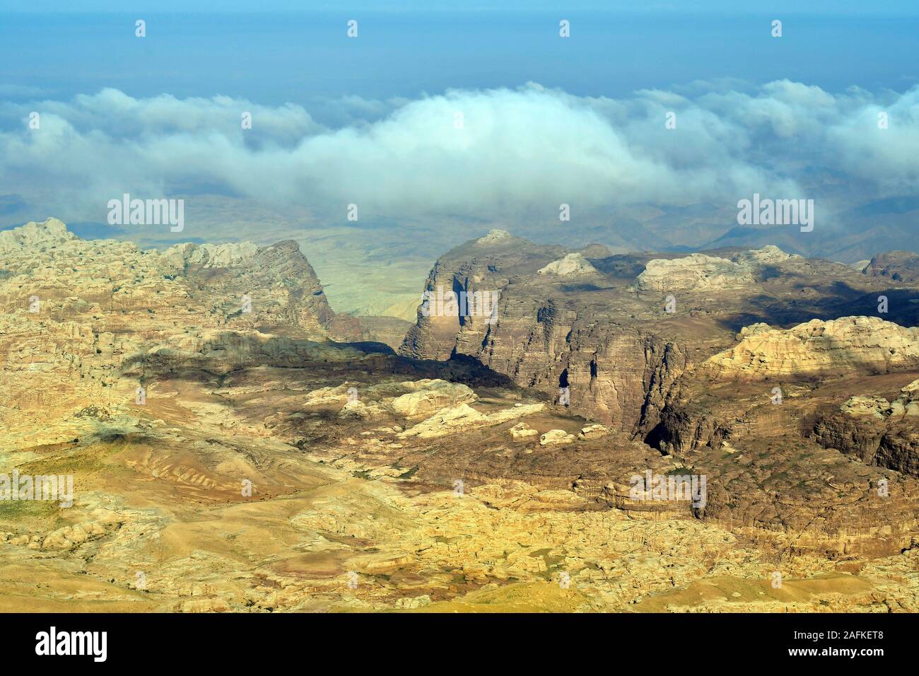 La Jordanie, paysage aride dans Masuda réserve proposée avec Jordan Valley en arrière-plan Banque D'Images