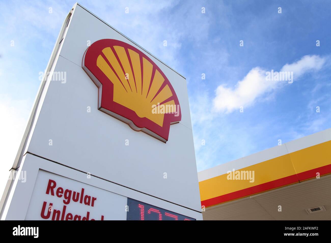 Station service Shell signalisation, 2019 Banque D'Images
