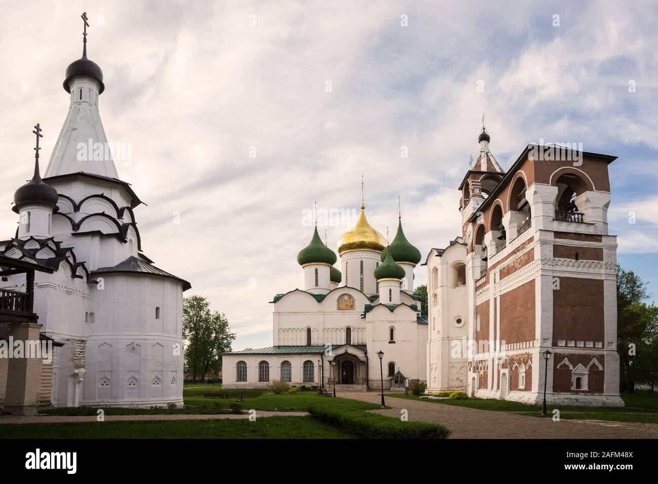 Maison Spaso - Evfimievsky (monastère Monastère de Saint Sauveur Euthymius). Cathédrale de la transfiguration dans le centre, clocher avec l'église de la Nativité de Jean e Banque D'Images