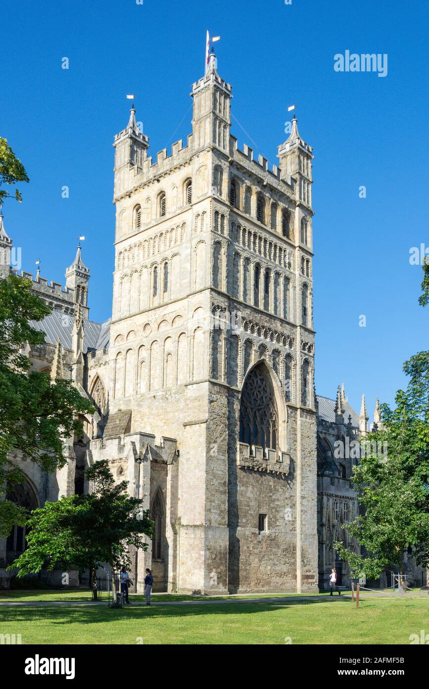 La tour Sud, Cathédrale d'Exeter, Exeter, Devon, Angleterre, Royaume-Uni Banque D'Images