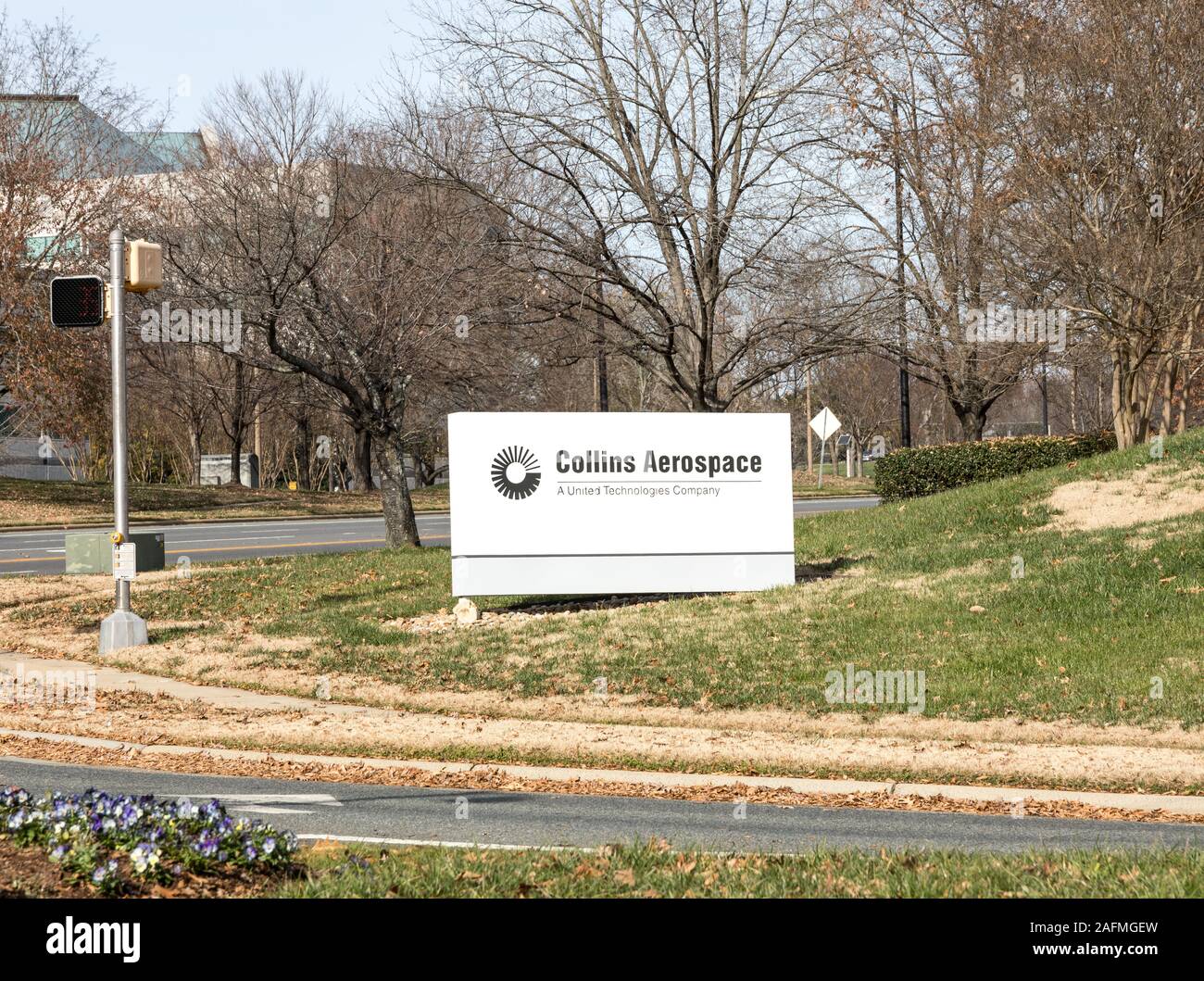 CHARLOTTE, NC, USA-8 DÉCEMBRE 2019 : une plaque de rue pour Collins de l'aérospatiale. Banque D'Images