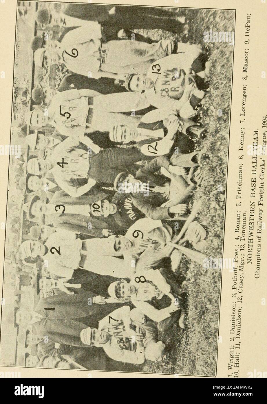 . Le Chicago de base ball amateur et inter-annuelle de base ball de la ville. L'annuaire de l'association a été choisi le tohead les cheminots, Walter S. Reeves, taux consolidé de l'clerkfor l'Illinois Central Railroad, d'être élu président, le VHA-ing a prouvé sa qualité tout en agissant l'année avant que sec-crétaire. Mais deux équipes de dernières années ont répondu à l'appel cette année, l'Northwesterns prouver suffisamment fort pour saisir le MercantileLeague centrales, l'Illinois, qui s'est déroulé ensuite, et le RockIslands. Les nouvelles équipes ont été admis l'Atchison, Topeka et Santa Fe, le Chicago, Indianapolis et Louisville (Monon). Le Banque D'Images