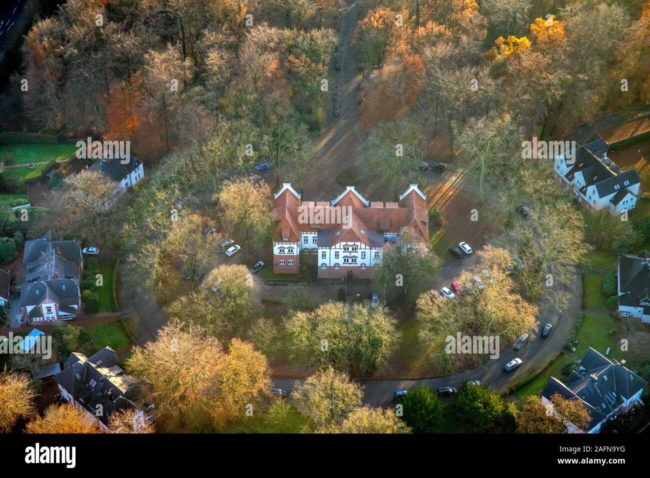 Photo aérienne, école de musique de la ville Gladbeck, dans la forêt, Gladbeck, Ruhr, Rhénanie du Nord-Westphalie, Allemagne, Bernskamp, l'éducation, l'educationa Banque D'Images