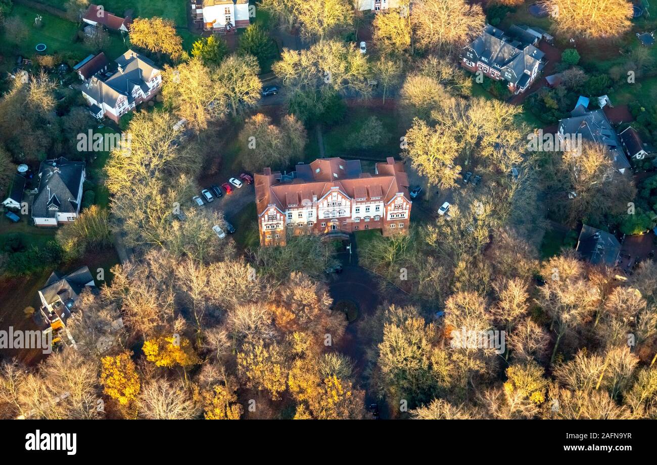 Photo aérienne, école de musique de la ville Gladbeck, dans la forêt, Gladbeck, Ruhr, Rhénanie du Nord-Westphalie, Allemagne, Bernskamp, l'éducation, l'educationa Banque D'Images