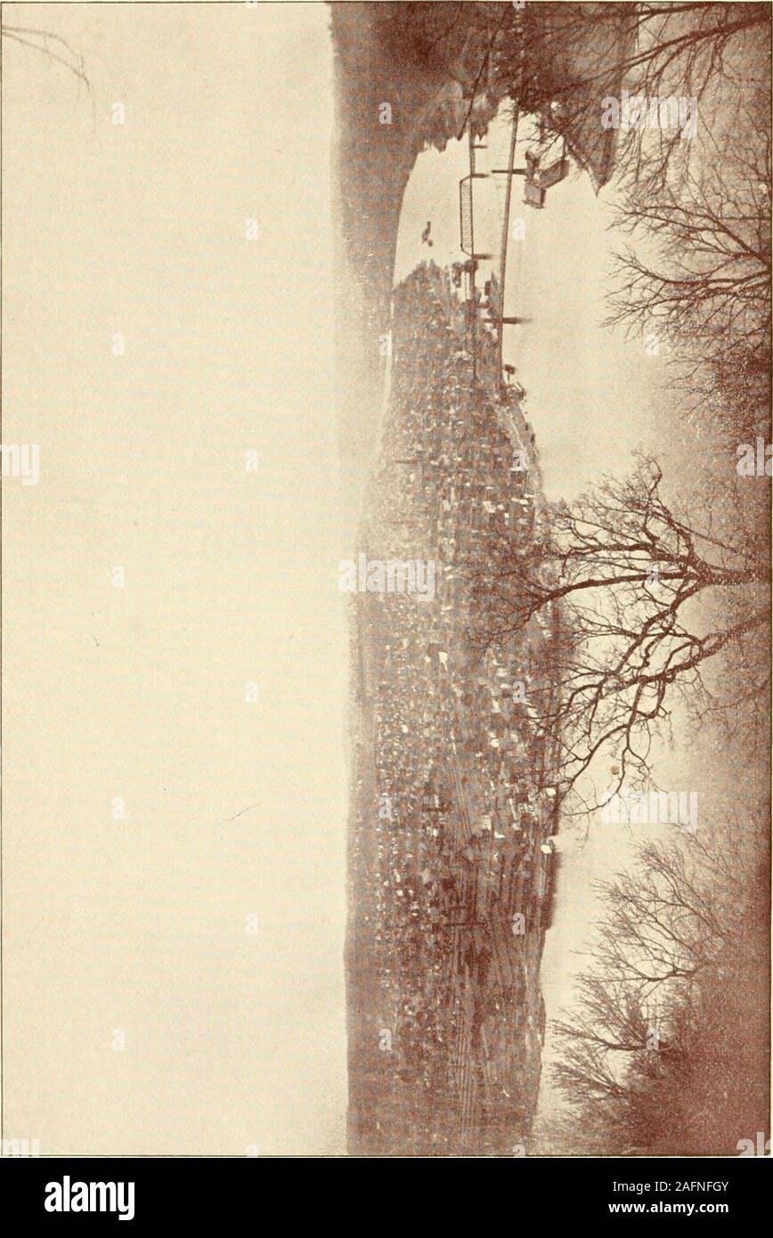 . Le premier cent ans de McKeesport. Une description historique et statistique de la ville depuis sa création jusqu'à son centenaire en 1894. o a M O. LE PREMIER Cent ans -DE- McKEESPORT. Une DESCRIPTION HISTORIQUE ET STATISTIQUE DE LA VILLE DEPUIS SA CRÉATION JUSQU'À SON CENTENAIRE en 1894. Compilé et rédigé HV Walter S. Abbott et William E. Harris( - ?O-^ SOUS DIRECTION DE LA Centennial Comité historique. )I1, McKEESPORT, PA.APPUYEZ SUR DE McKEESPORT fois j"94. F/6^ Banque D'Images