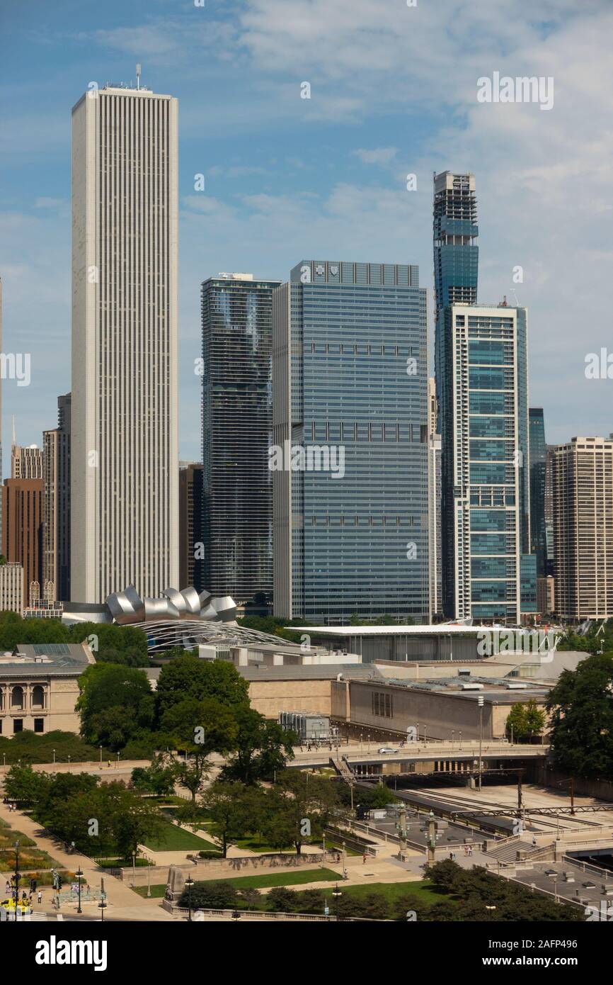 Vue sur la ville au nord de Grant Park à Chicago, Illinois Banque D'Images