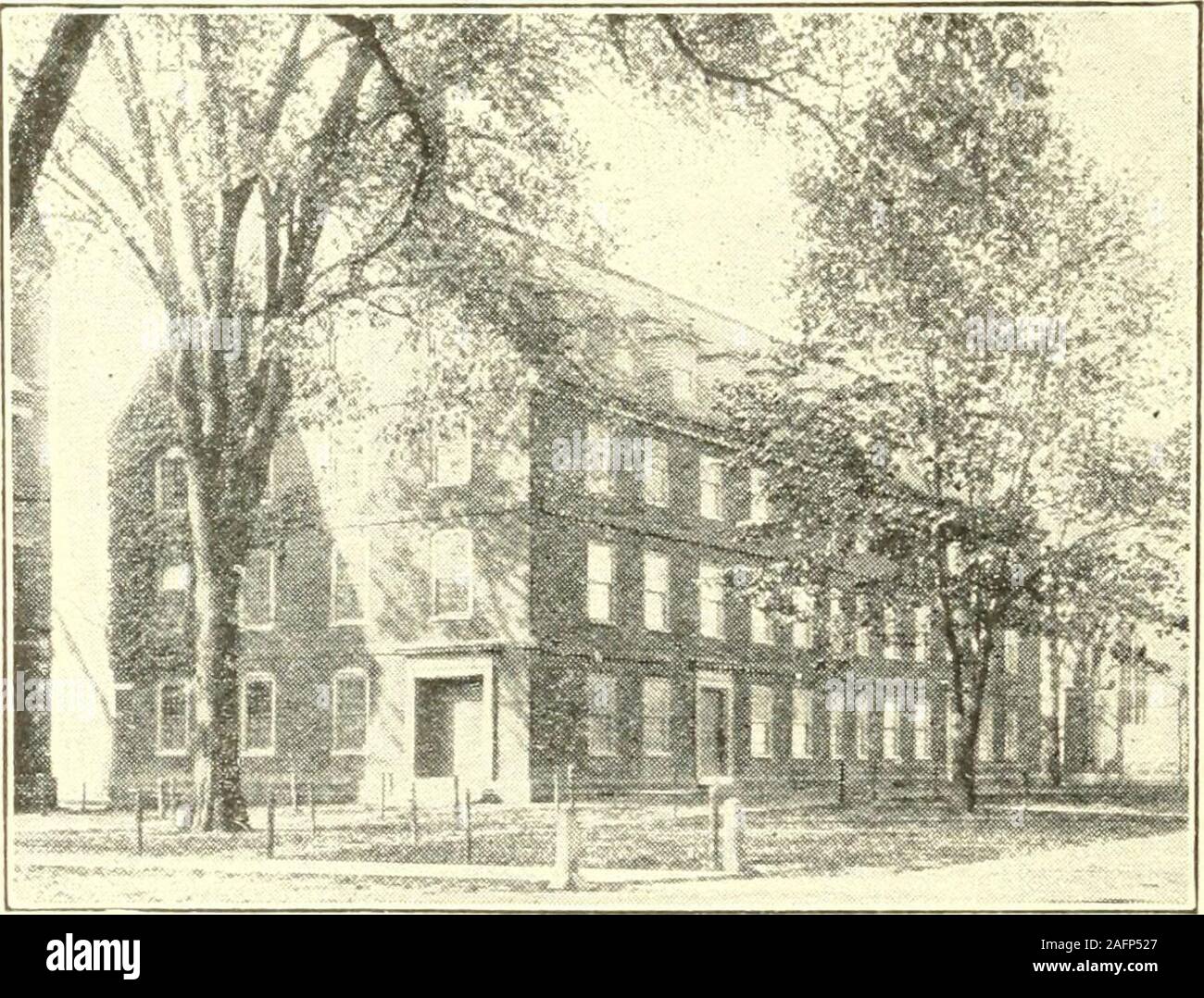 . Rand McNally, Boston guide de la ville et ses environs, avec cartes et illustrations ... l'oned : roxbury Latin School, fondée en 1645, et l'un des plus connus des écoles préparatoires. New England Conservatory of Music, Huntington Ave. et Gains- boro cette rue a été fondée par le Dr Eben Tourjee. Il est bien connu dans tout le pays et à l'étranger.Emerson College de l'Oratoire, 30 avenue Huntington étudiants viennent de toutes les parties de l'United States.School de dessin et de peinture au Musée des beaux-arts, Washington-Chasse au Massachusetts Avenue, l'École d'Art Normal Exeter et Newbury Sts. C'est l'une de l'état nonna Banque D'Images